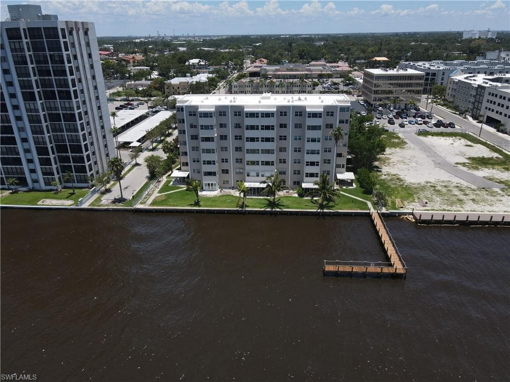 1900 Clifford ST 203 FORT MYERS, FL 33901