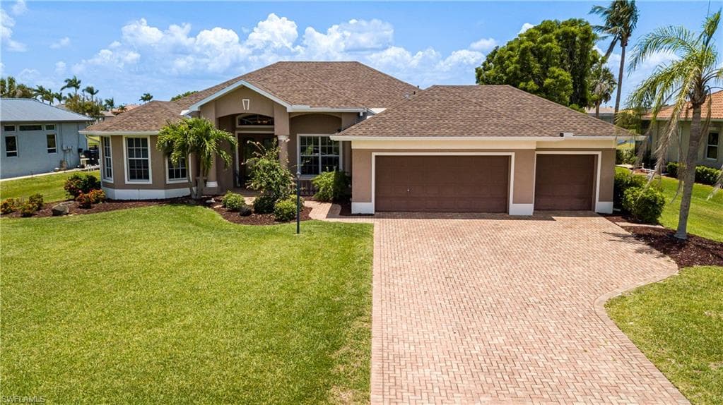 11908 Princess Grace CT CAPE CORAL, FL 33991