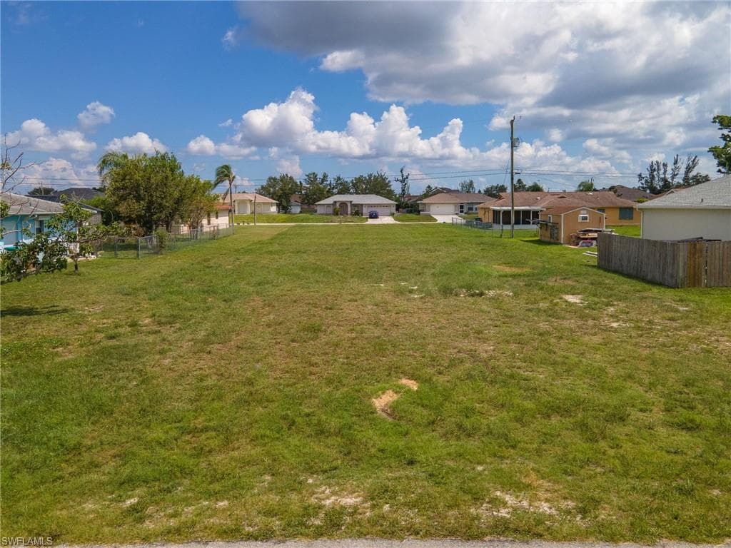 414 SE 14th ST CAPE CORAL, FL 33990