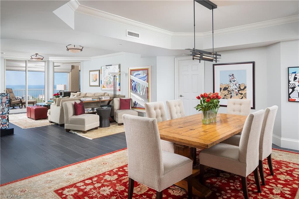 7117 Pelican Bay BLVD 1809 NAPLES, FL 34108