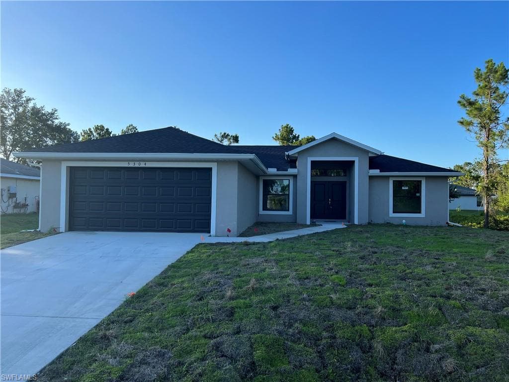 5304 3rd ST W LEHIGH ACRES, FL 33971