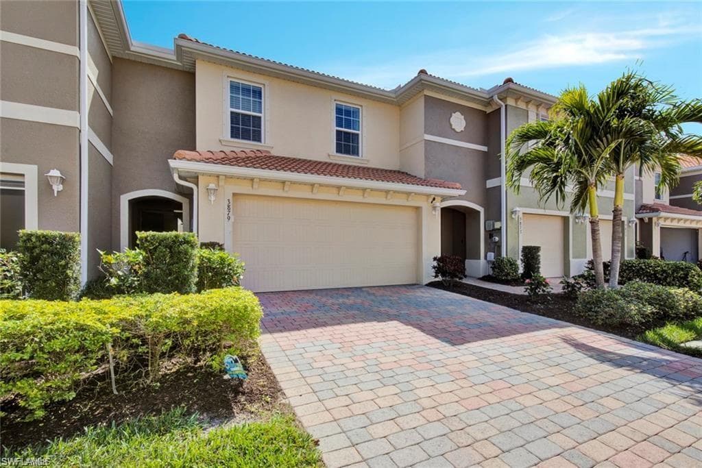 3879 Burrfield ST FORT MYERS, FL 33916
