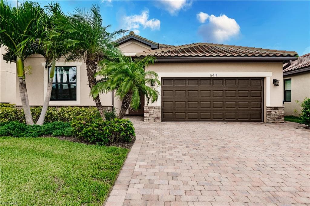 10919 Cherry Laurel DR FORT MYERS, FL 33912