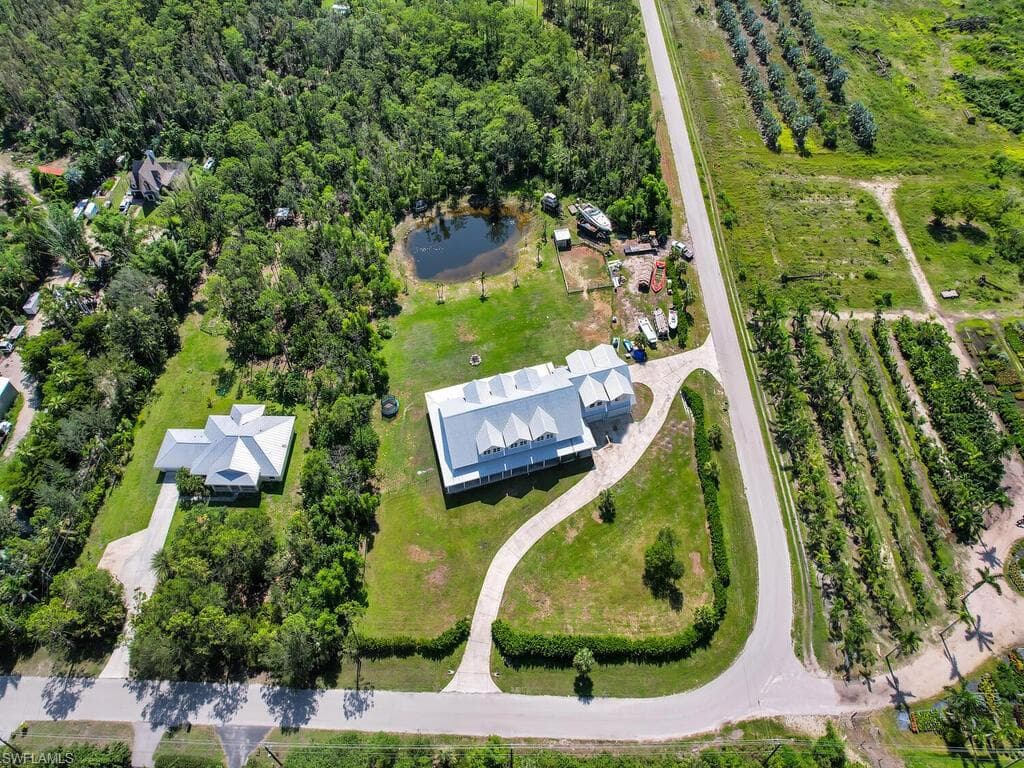 7061 Musketeer LN FORT MYERS, FL 33912