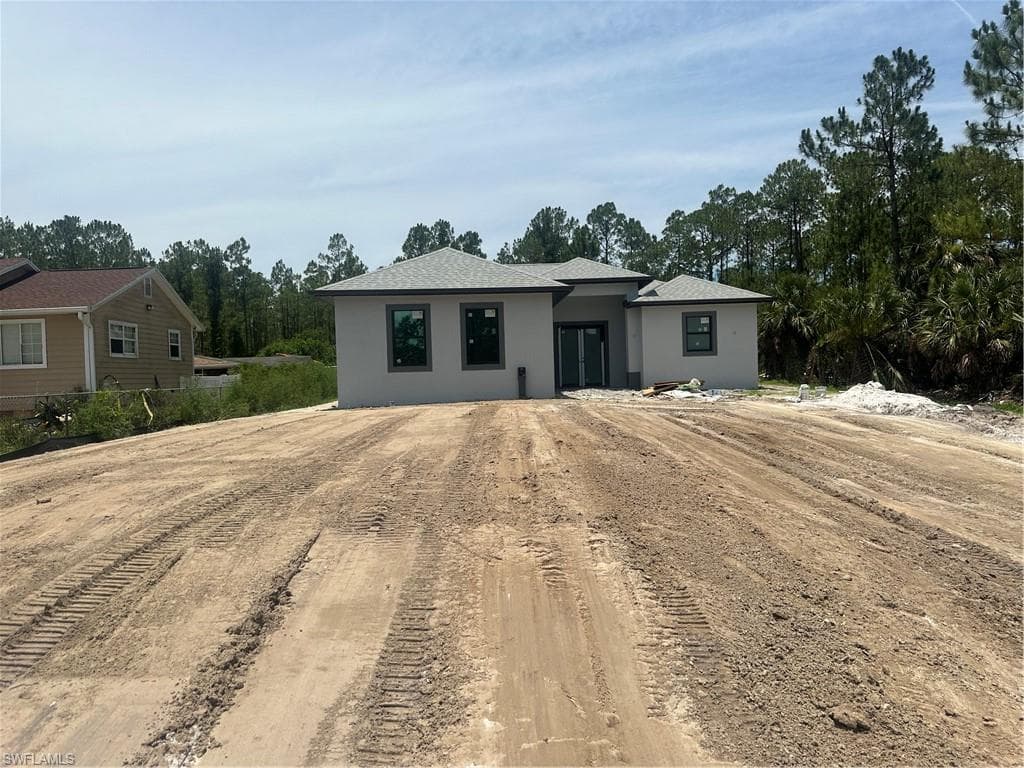2045 Della DR NAPLES, FL 34117