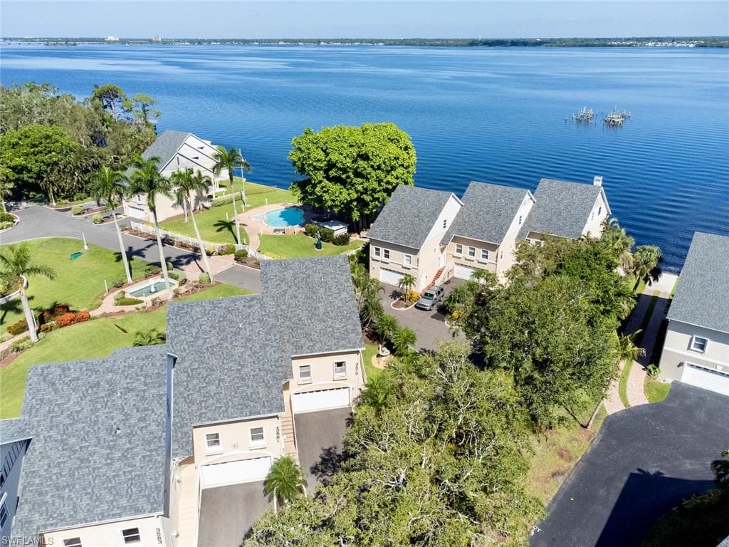 3579 Edgewood AVE FORT MYERS, FL 33916