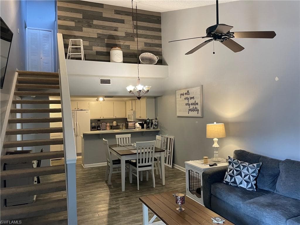 12935 Meadowood CT FORT MYERS, FL 33919