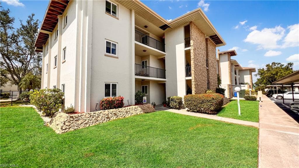 2100 Barkeley LN 1 FORT MYERS, FL 33907