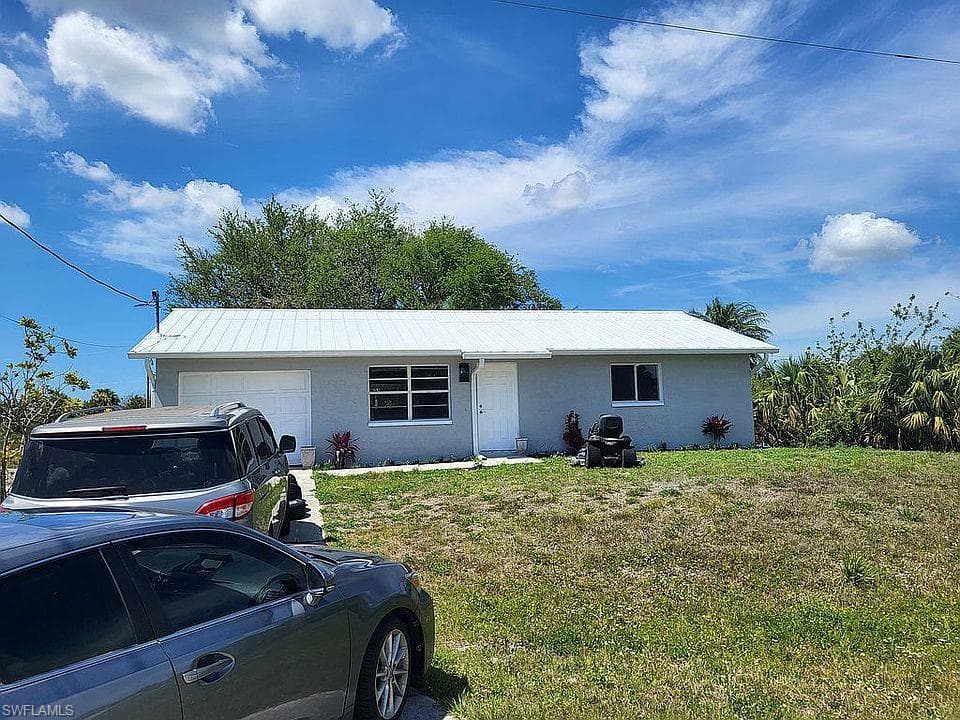6143 Hester AVE FORT MYERS, FL 33905