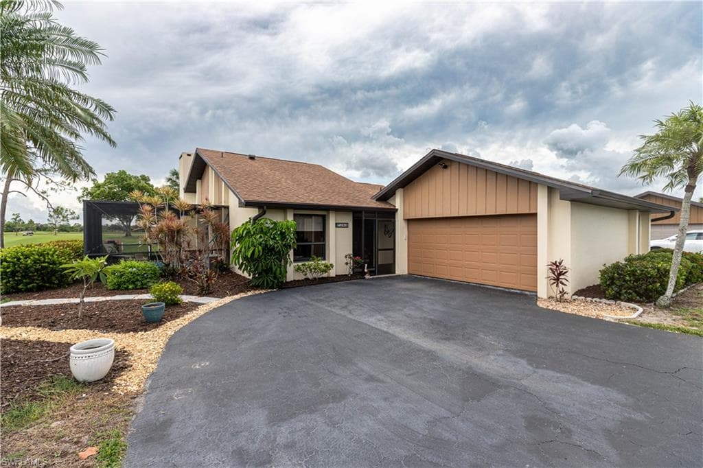 7384 Constitution CIR FORT MYERS, FL 33967