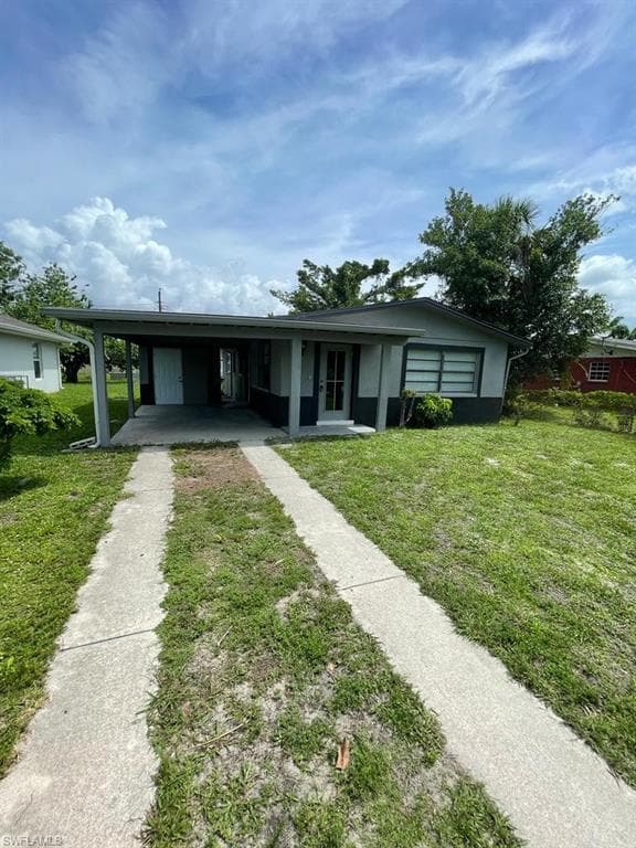 3213 South ST FORT MYERS, FL 33916
