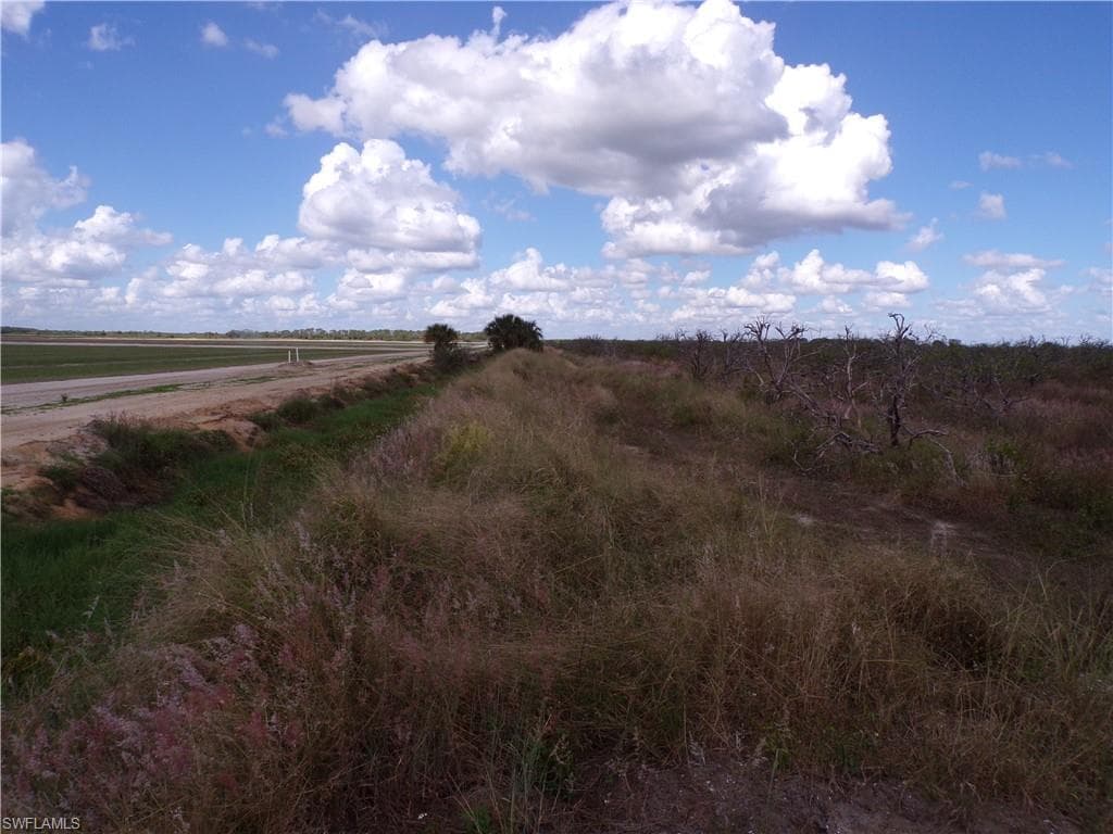 Neal RD PUNTA GORDA, FL 33982