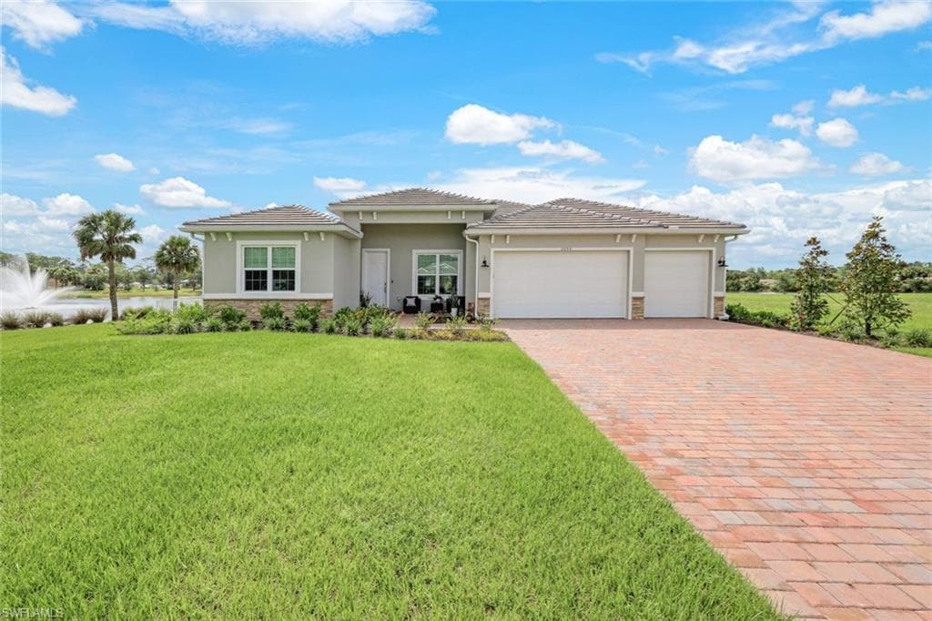 2050 Hickeys Creekside DR ALVA, FL 33920