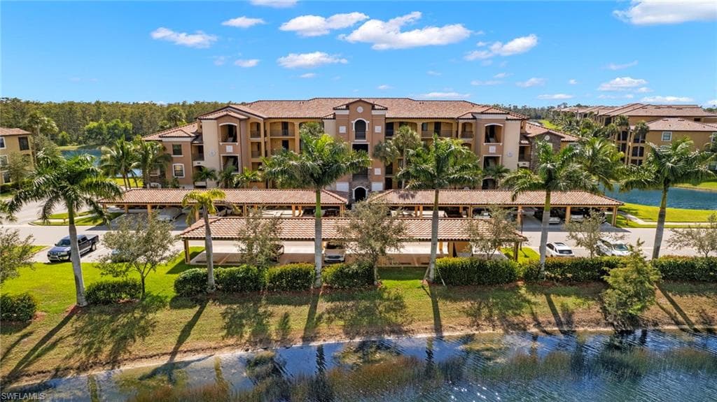 9560 Trevi CT 4811 NAPLES, FL 34113