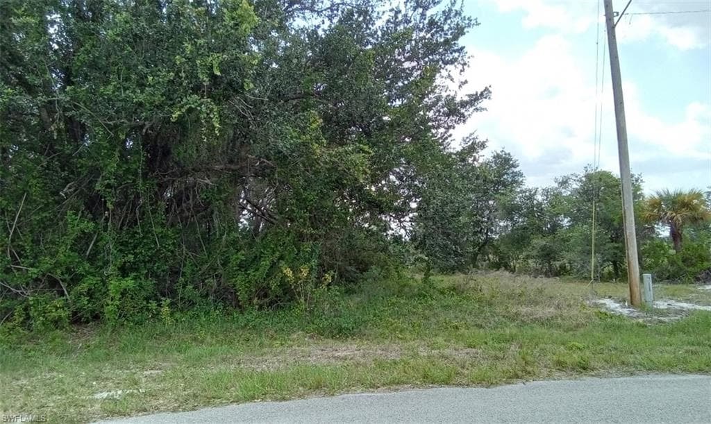 444 Piper AVE LEHIGH ACRES, FL 33974