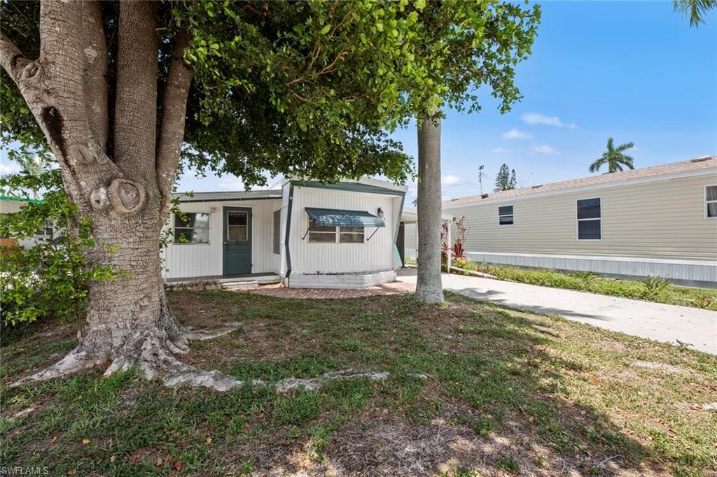 26125 Cabana RD BONITA SPRINGS, FL 34135