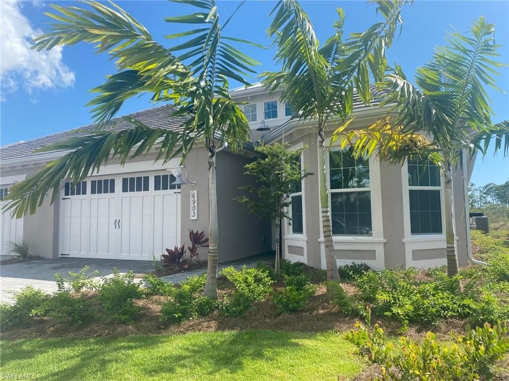 6903 Saona CT NAPLES, FL 34113