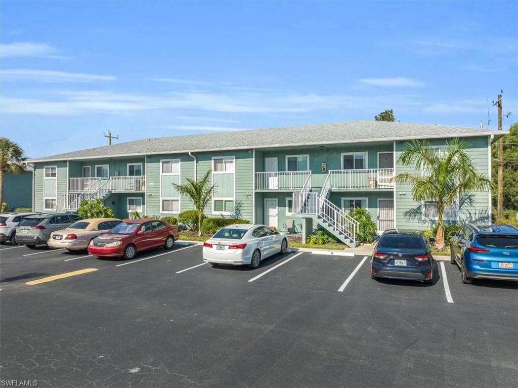 140 Cypress WAY E 604 NAPLES, FL 34110