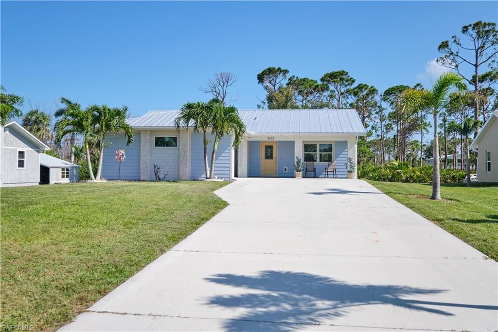 3633 Mango ST OTHER, FL 33956