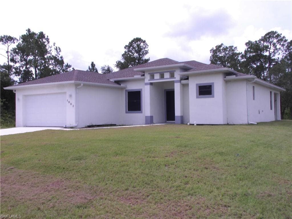 1002 E 5th ST LEHIGH ACRES, FL 33972