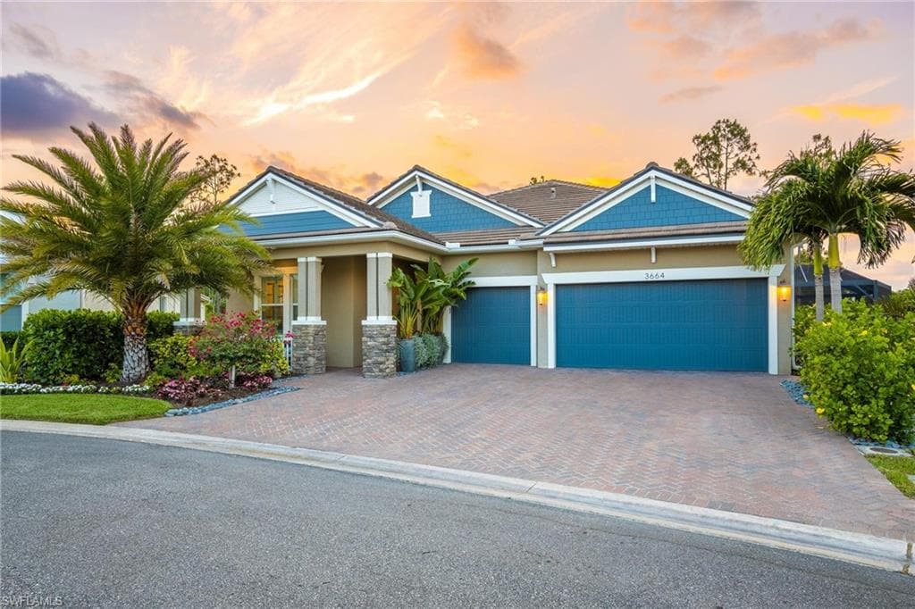 3664 Pilot CIR NAPLES, FL 34120