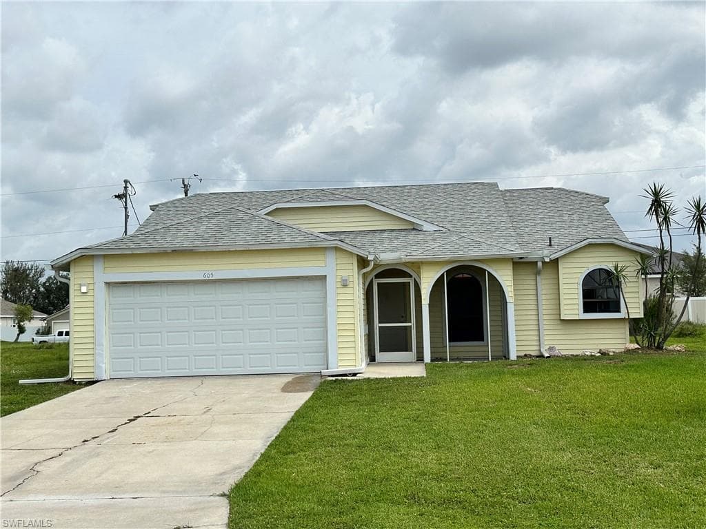 605 NW 10th TER CAPE CORAL, FL 33993