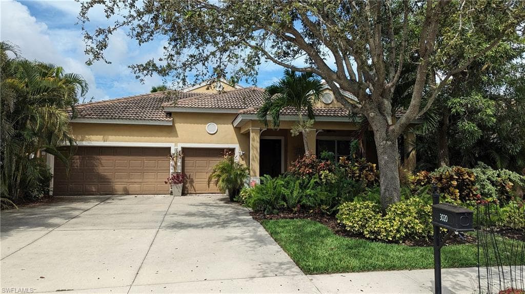3020 Lake Butler CT CAPE CORAL, FL 33909