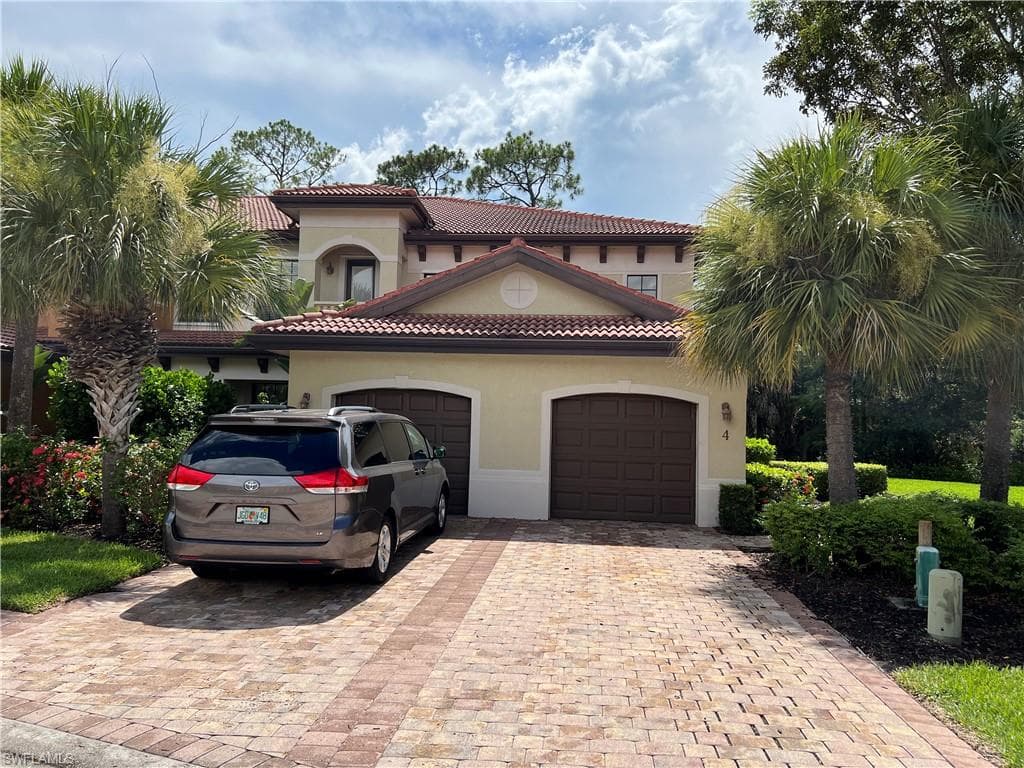 1271 Strada Milan LN 1204 NAPLES, FL 34105