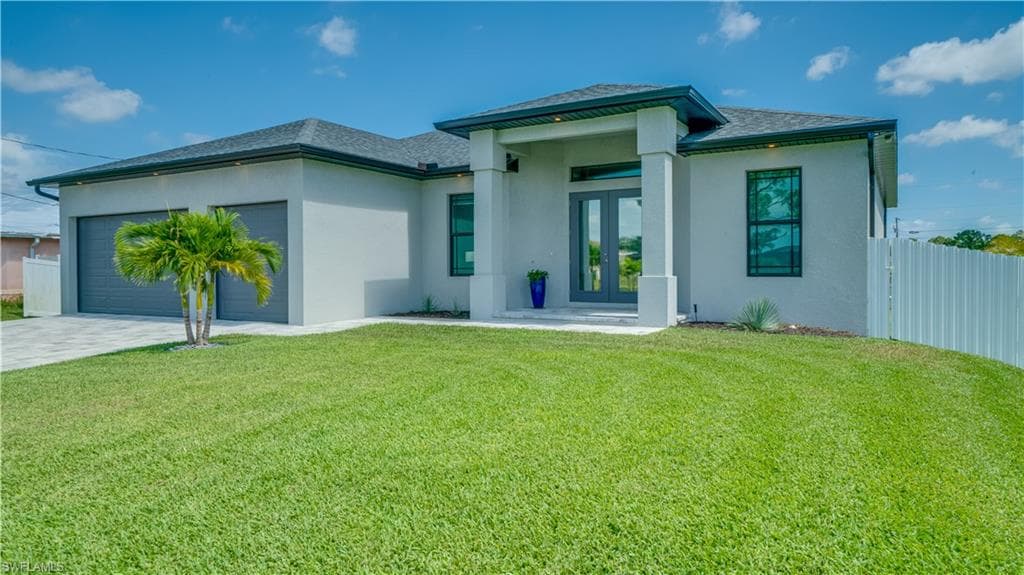 2318 NE 34th LN CAPE CORAL, FL 33909
