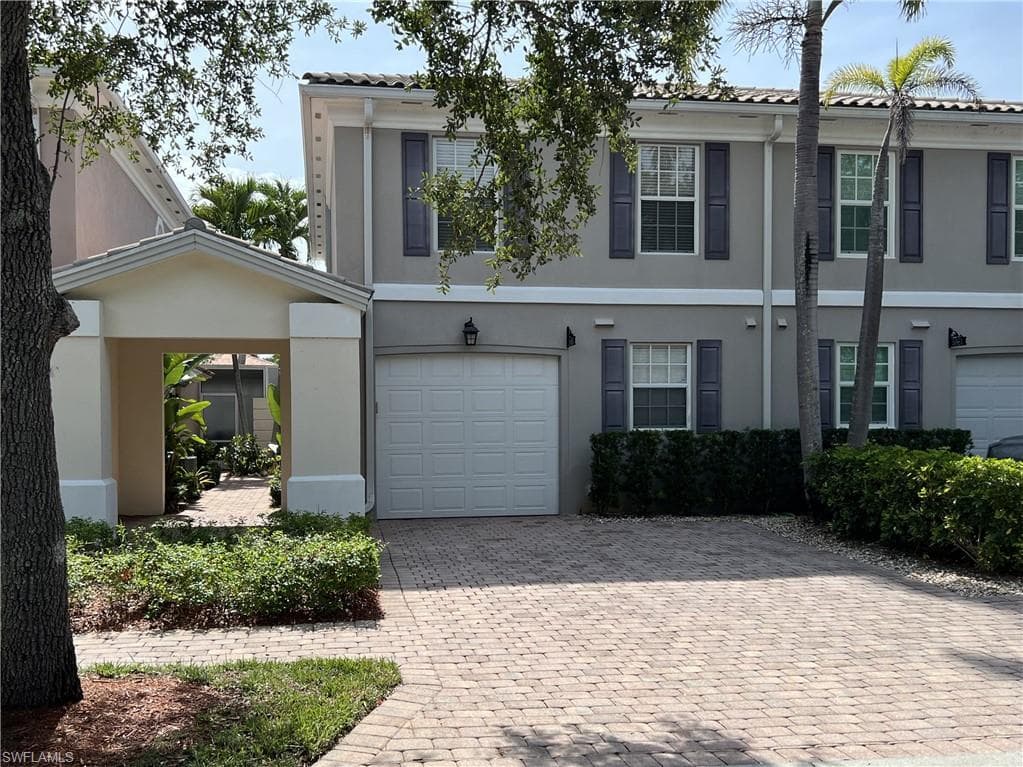 5565 Cove CIR 75 NAPLES, FL 34119