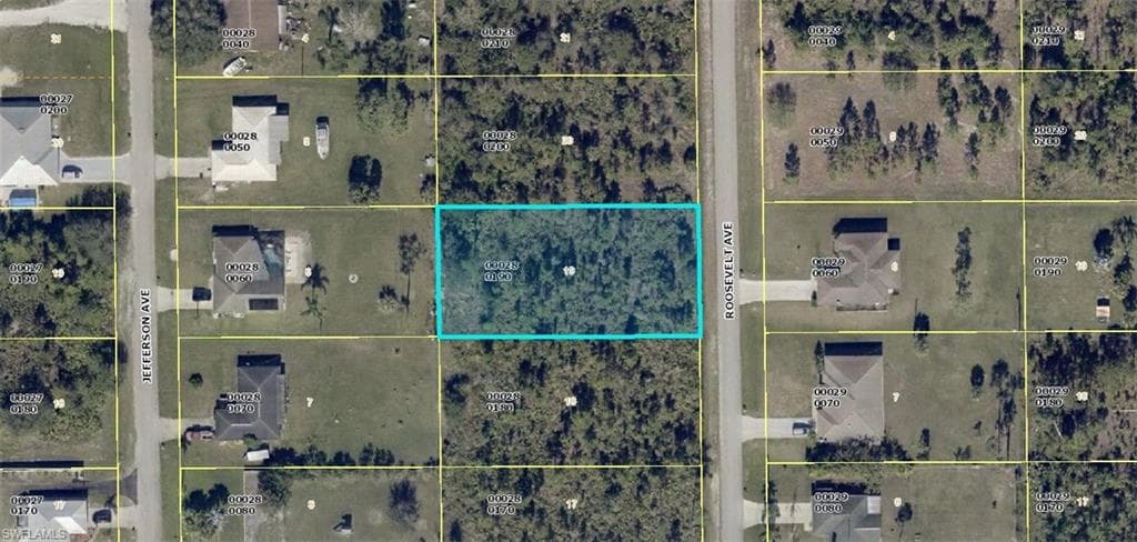 1013 Roosevelt AVE LEHIGH ACRES, FL 33936