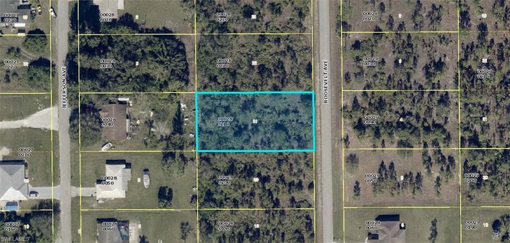 1017 Roosevelt AVE LEHIGH ACRES, FL 33936
