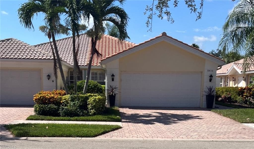 5433 Guadeloupe WAY NAPLES, FL 34119