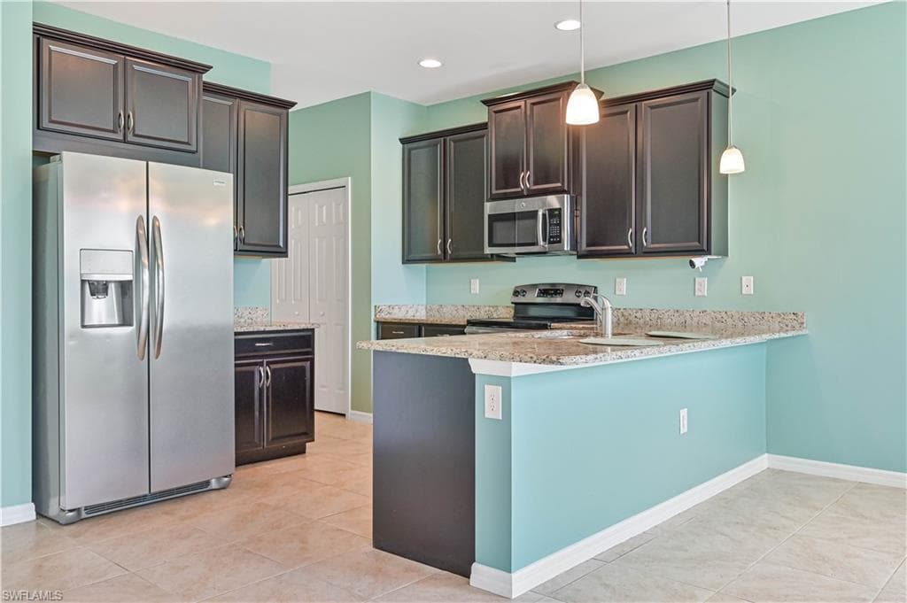 3766 Tilbor CIR FORT MYERS, FL 33916
