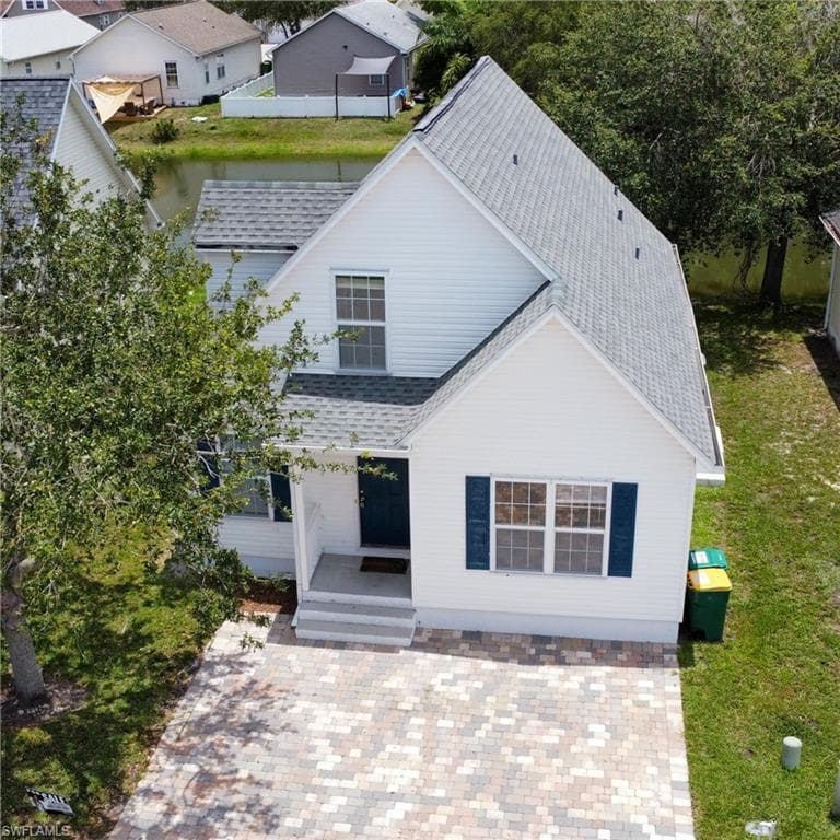 250 Leawood CIR NAPLES, FL 34104