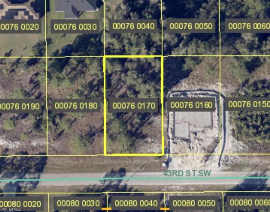 2712 43rd ST SW LEHIGH ACRES, FL 33976