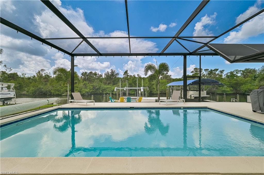 2218 Coral Point DR CAPE CORAL, FL 33990