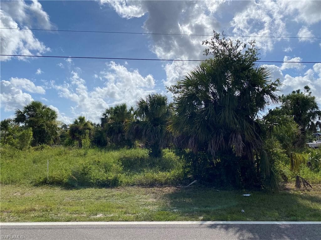 1985 Cedarwood ST PORT CHARLOTTE, FL 33948