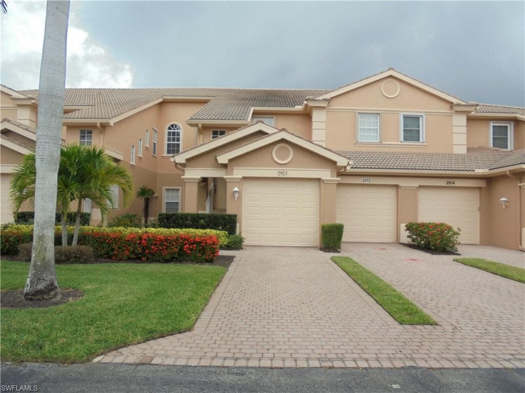 13911 Lake Mahogany BLVD 2923 FORT MYERS, FL 33907