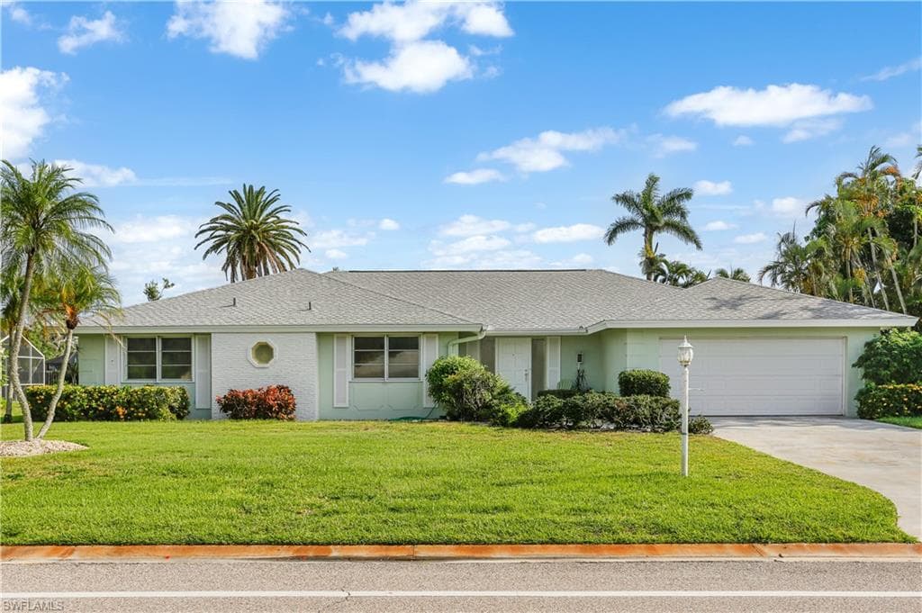1585 Manchester BLVD FORT MYERS, FL 33919