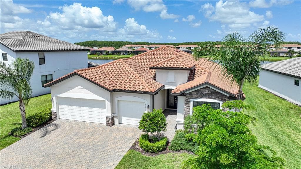 11930 Bay Oak DR FORT MYERS, FL 33913