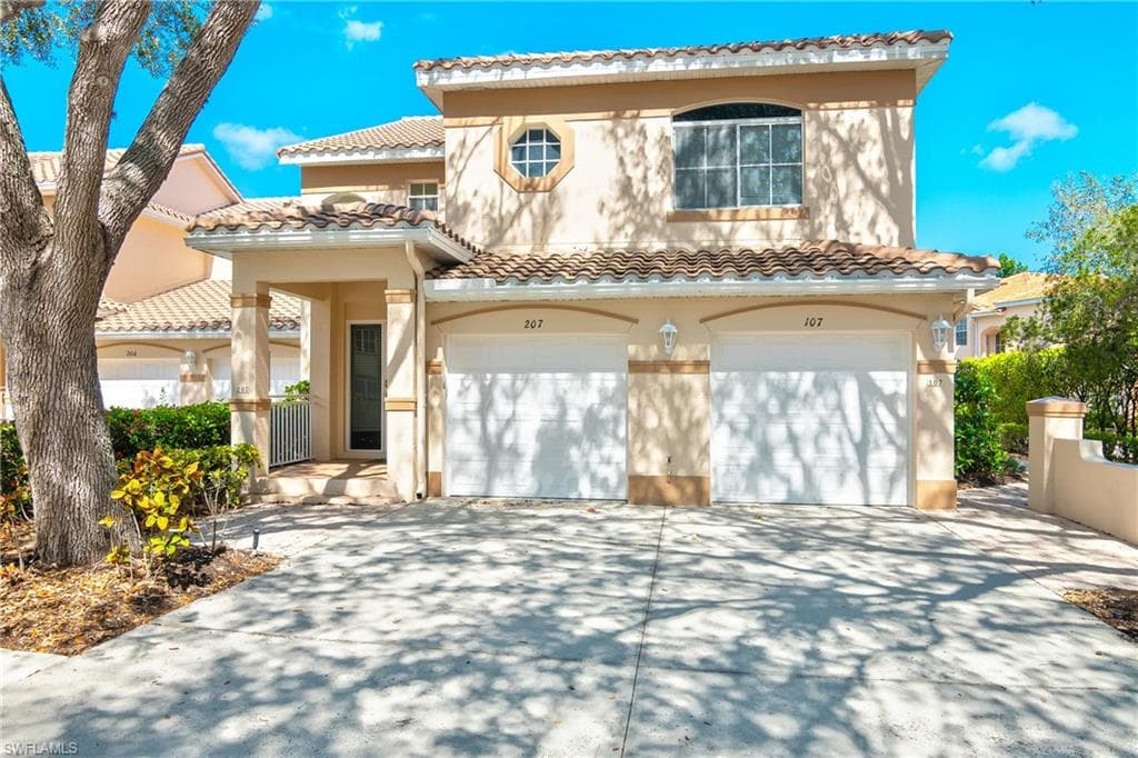 28060 Palmas Grandes LN 207 BONITA SPRINGS, FL 34135