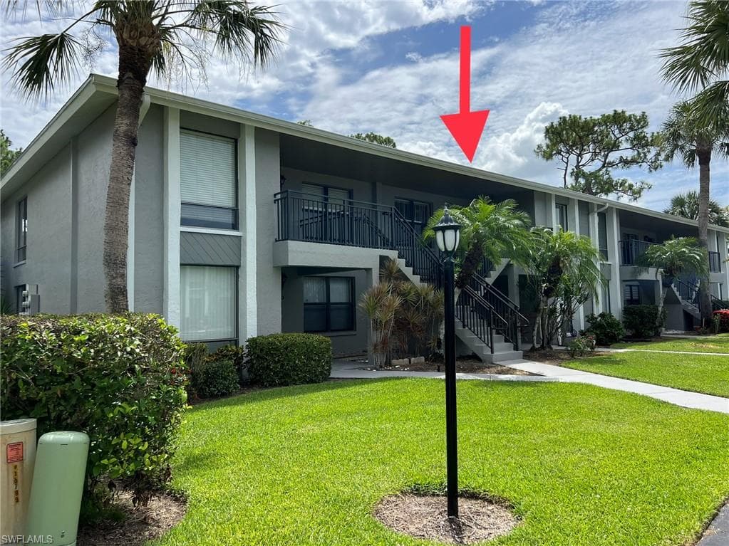 1203 Commonwealth CIR A-202 NAPLES, FL 34116