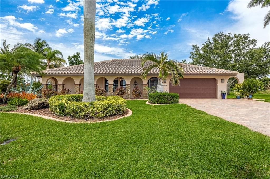 1217 Shelby PKWY CAPE CORAL, FL 33904