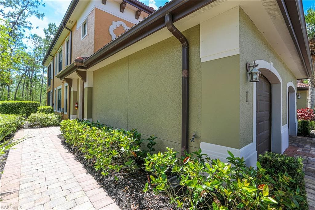 1244 Carpazi CT 1 NAPLES, FL 34105