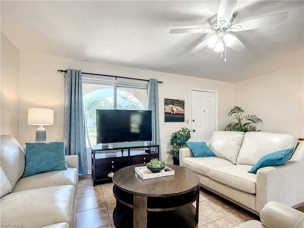 9072 Hamlin RD W FORT MYERS, FL 33967