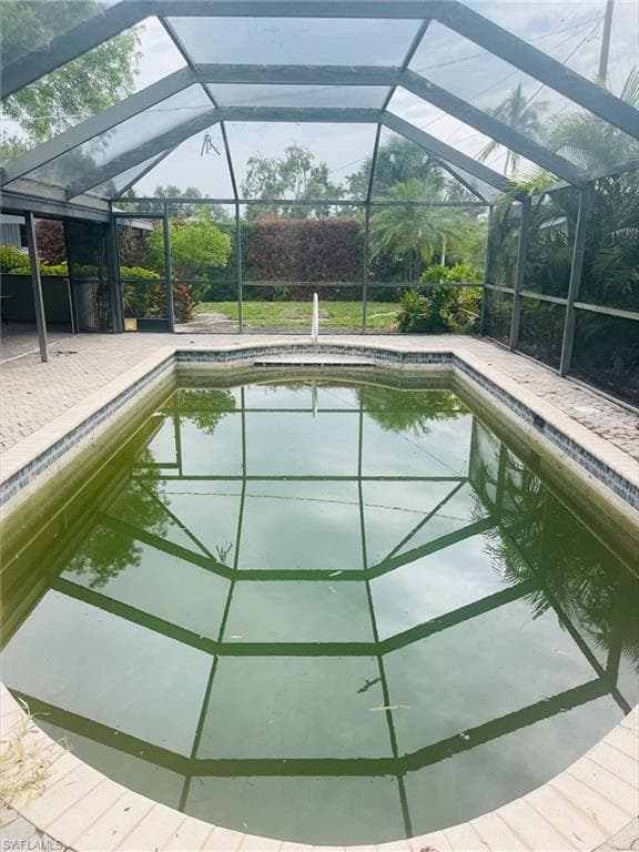 4811 Palmetto TER ESTERO, FL 33928