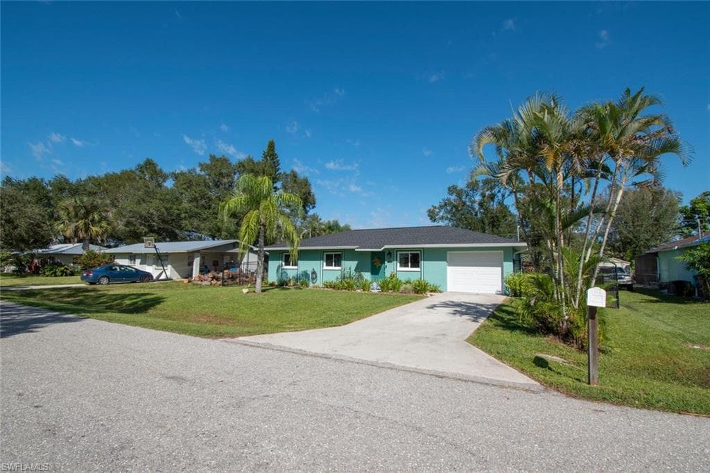 13456 3rd ST FORT MYERS, FL 33905