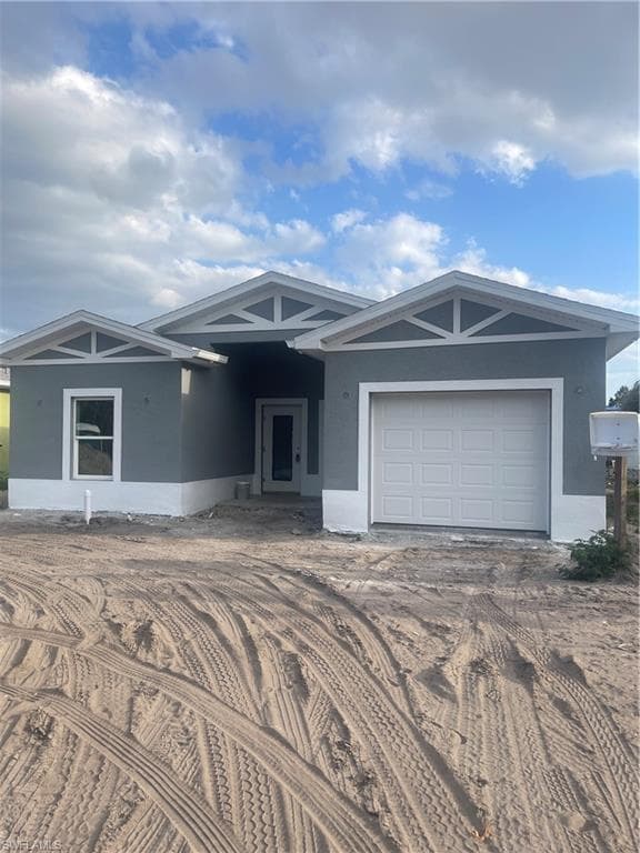 166 Lucille AVE FORT MYERS, FL 33905