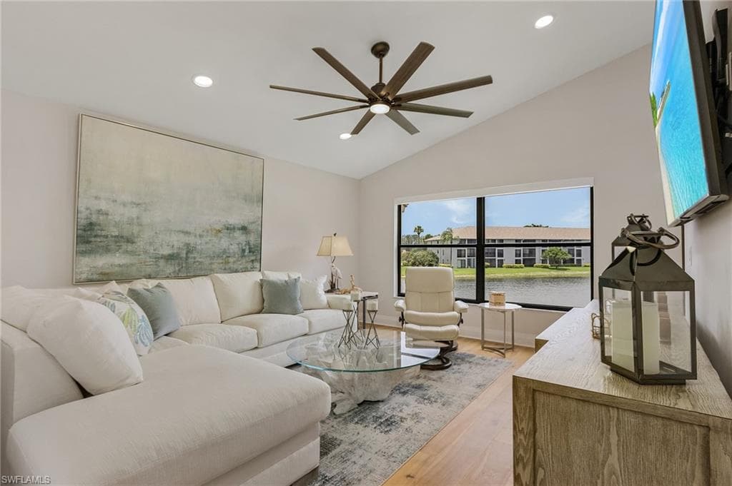 191 Fox Glen DR 1-191 NAPLES, FL 34104